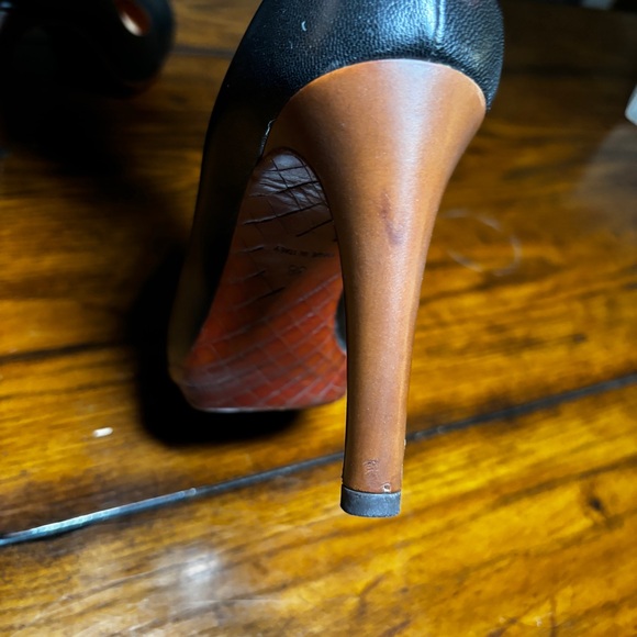 Bottega Veneta Classic Platform Heel - Picture 9 of 10